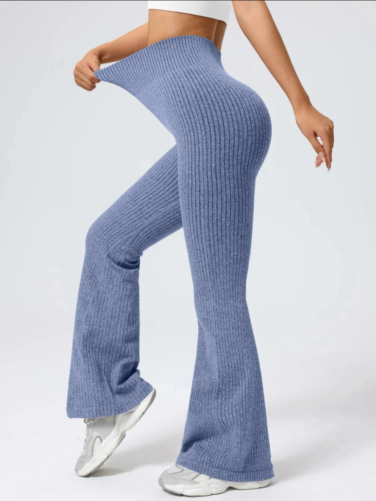 High-Waist Flared Leggings mit ausgestelltem Bein
