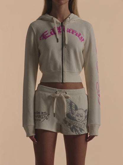 Bedrucktes Set mit kurzem Zip-Hoodie und Shorts – KI-gestaltetes Stilvideo